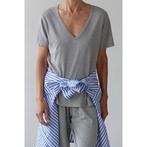 DONNI / The Jersey Relaxed V Neck in Gray